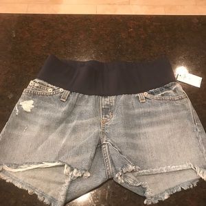 GAP maternity cut off denim shorts—-brand new!